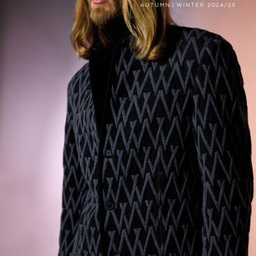 doris hartwich cover 24 25